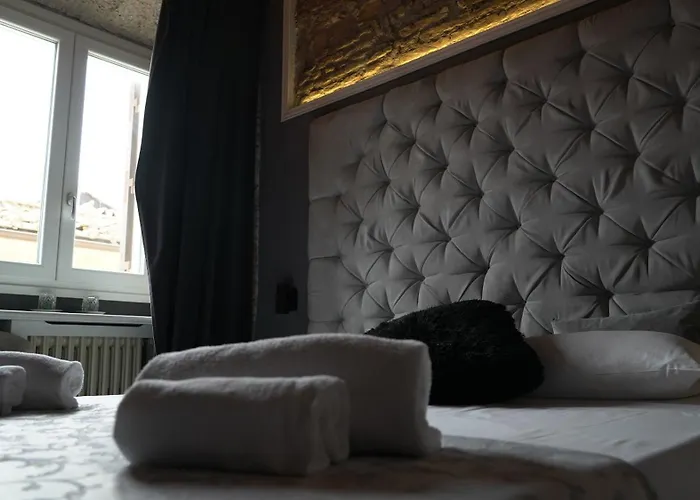 Rhome Luxury Suite